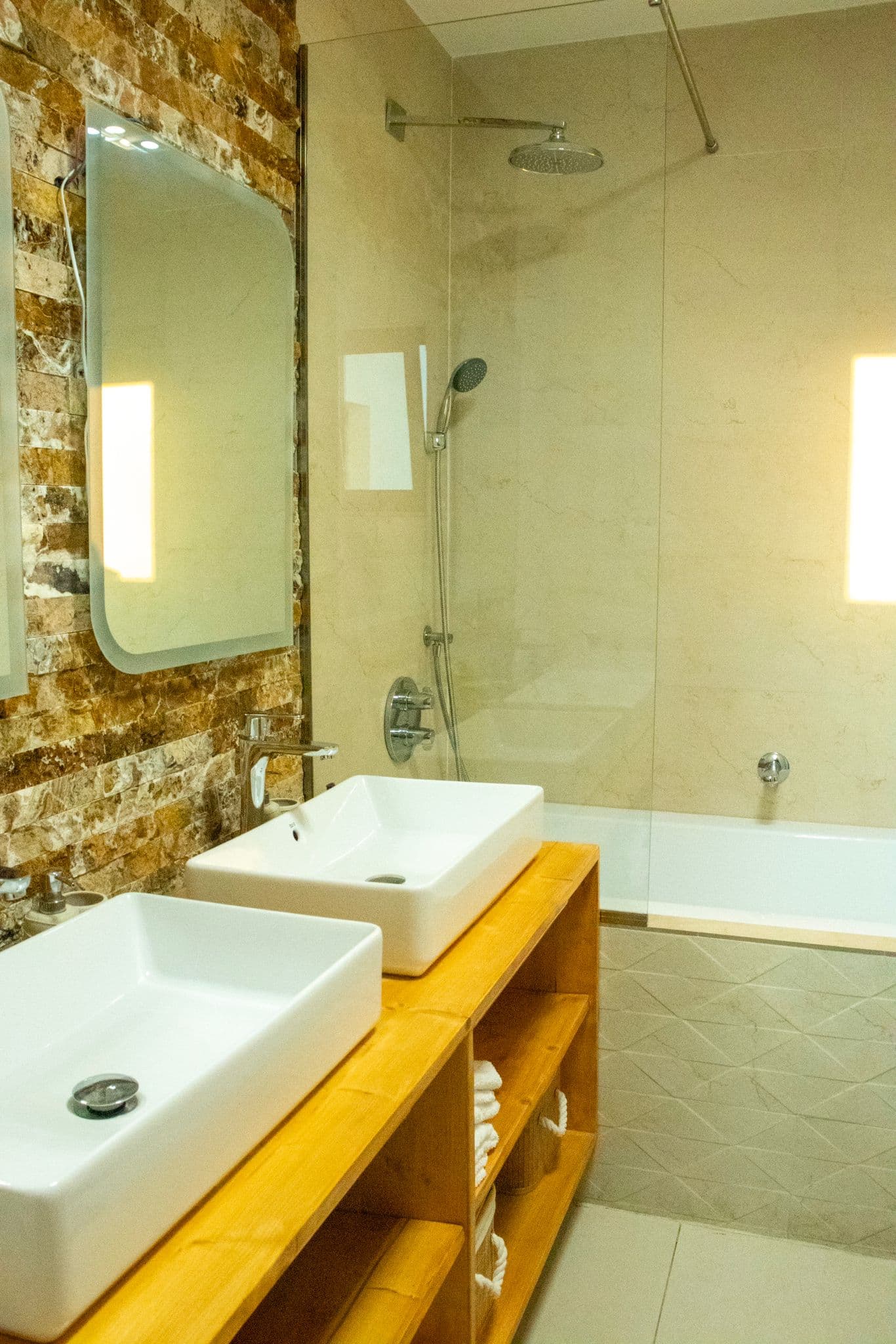 Camere & Băi - baie1